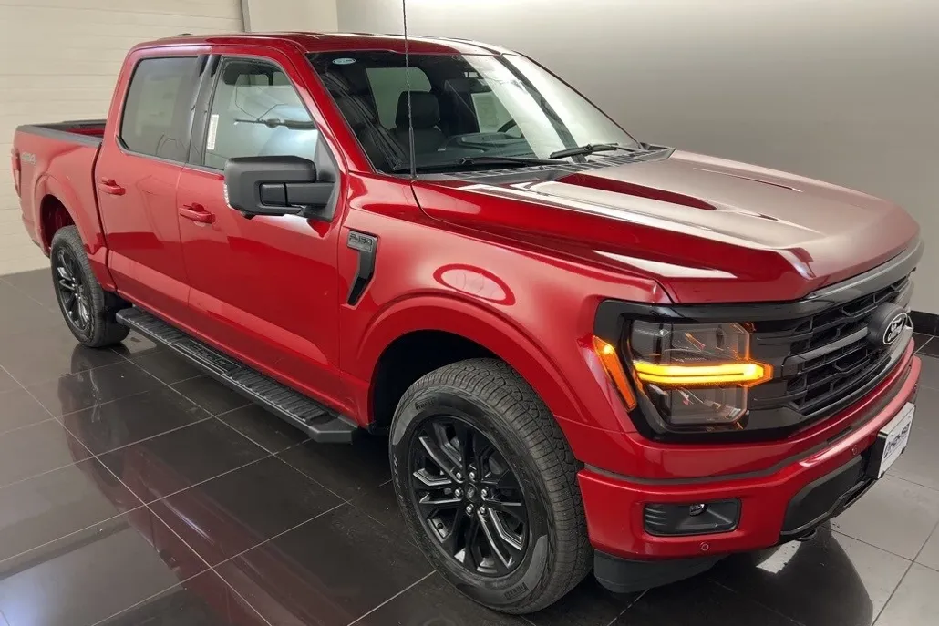 2025 Ford F-150 XLT photo 1
