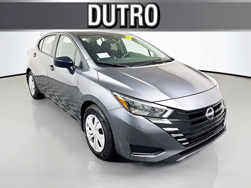2025 Nissan Versa 1.6 S photo 1
