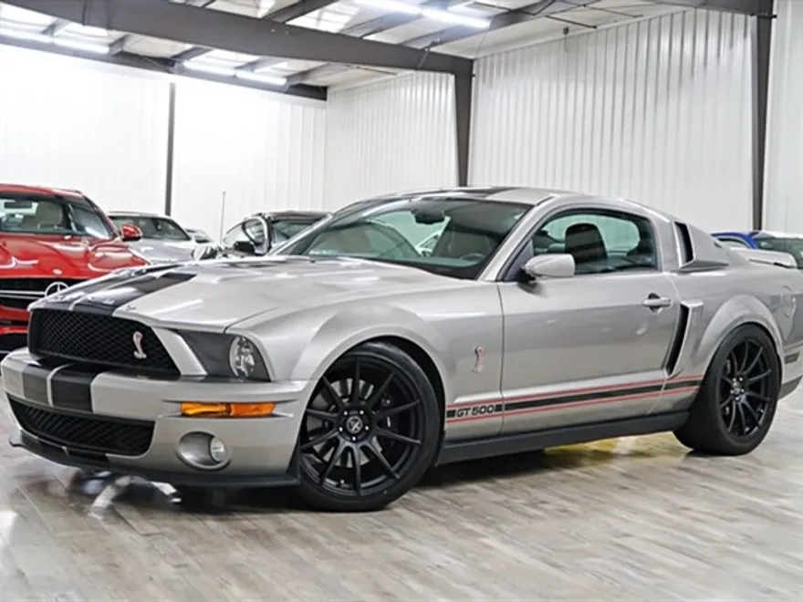 2008 Ford Mustang photo 1
