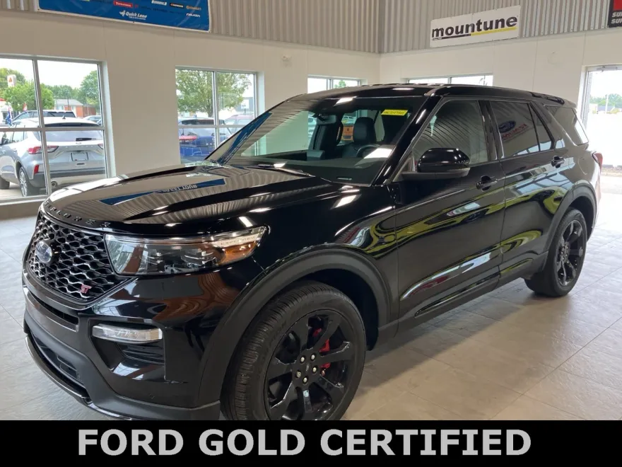 2022 Ford Explorer ST photo 1
