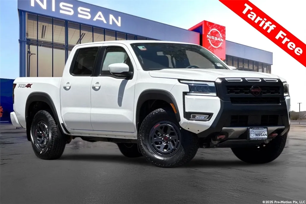 2025 Nissan Frontier PRO-4X photo 1