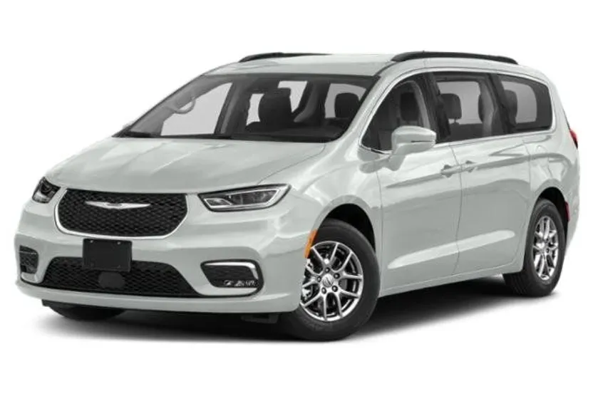 2022 Chrysler Pacifica Touring L photo 1