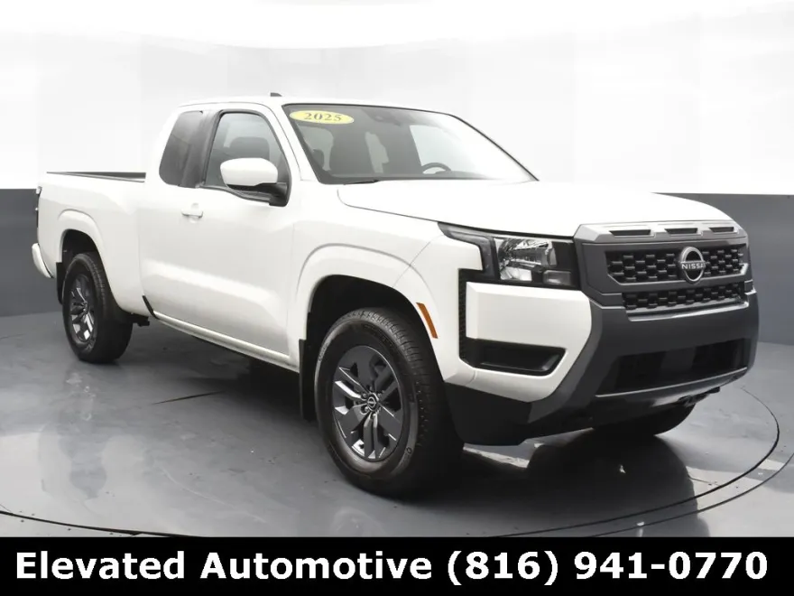 2025 Nissan Frontier SV photo 1