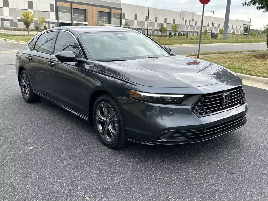 2025 Honda Accord Hybrid photo 1