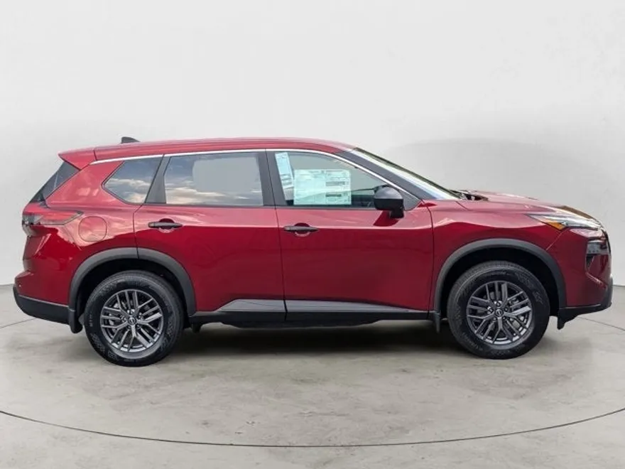 2026 Nissan Rogue S photo 1