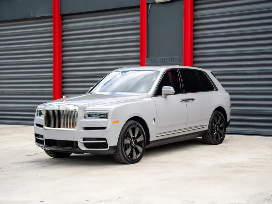 2023 Rolls Royce Cullinan RR31 photo 1