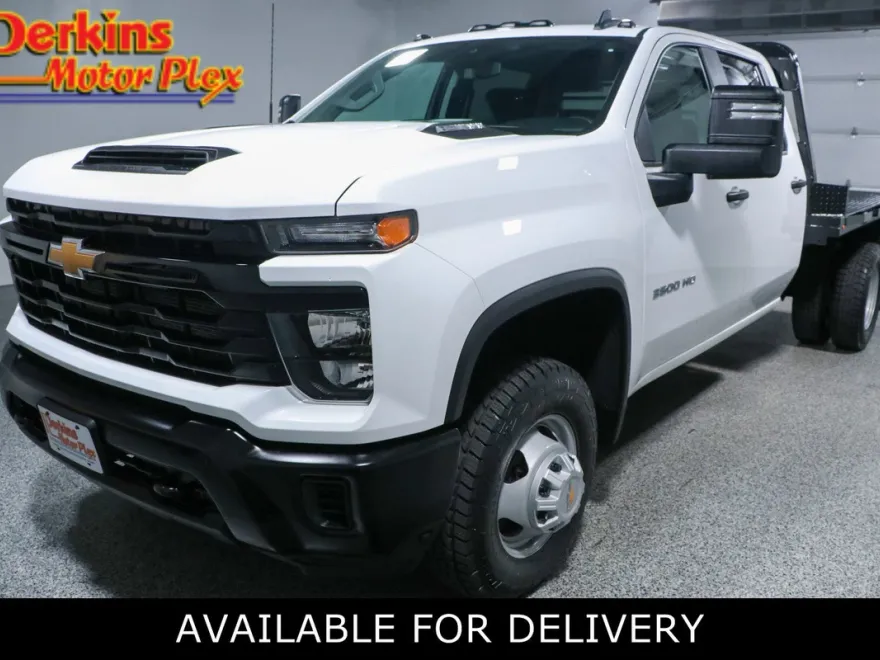 2024 Chevrolet Silverado 3500HD photo 1
