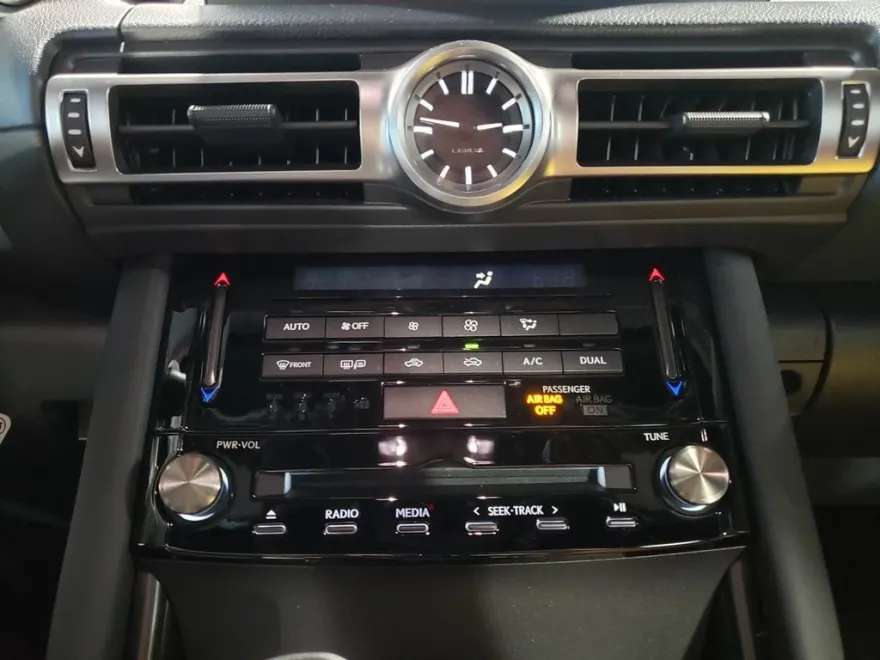 2025 Lexus IS 300 photo 17