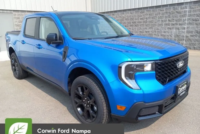 2025 Ford Maverick Lariat photo 1