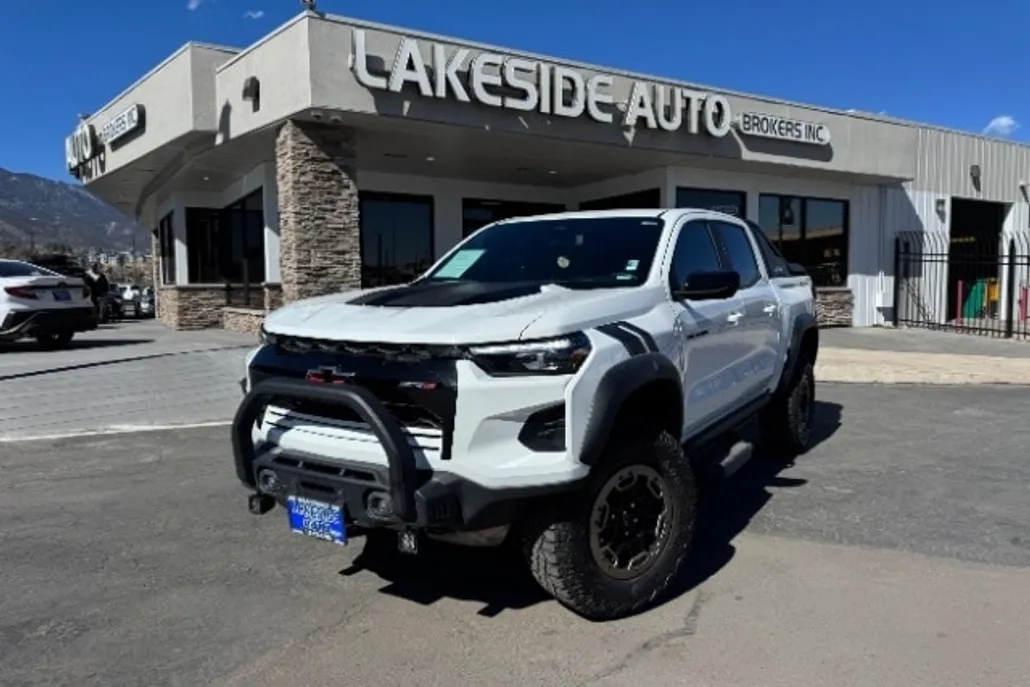 2023 Chevrolet Colorado ZR2 photo 1
