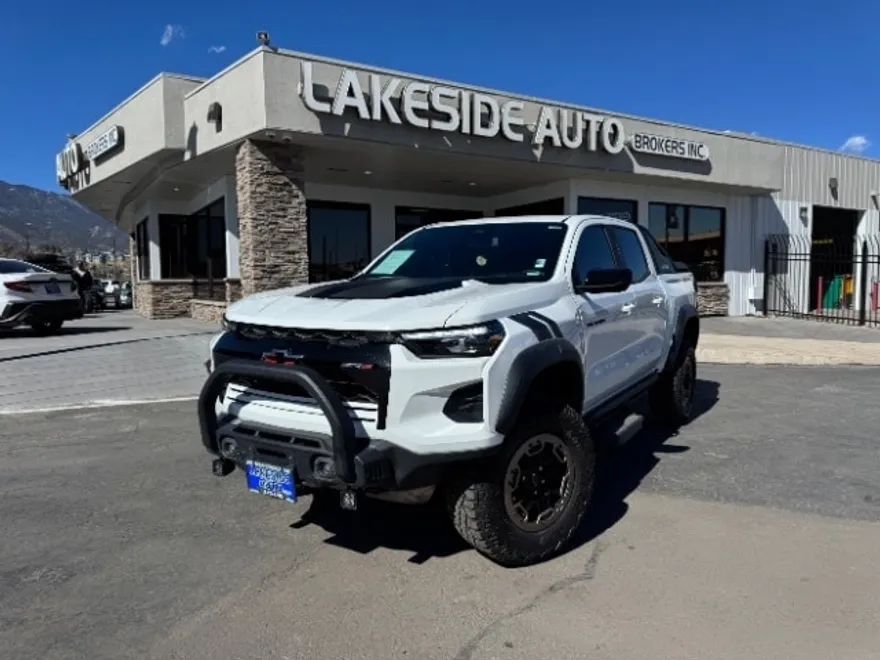 2023 Chevrolet Colorado ZR2 photo 1