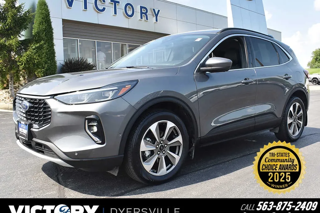 2023 Ford Escape Platinum photo 1