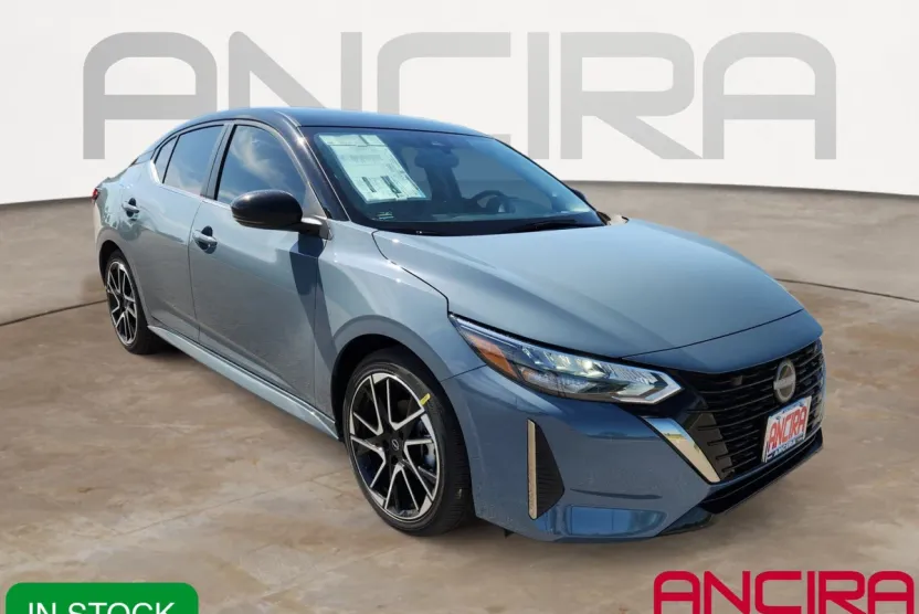 2025 Nissan Sentra SR photo 1