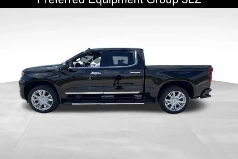 2023 Chevrolet Silverado 1500 High Country photo 1
