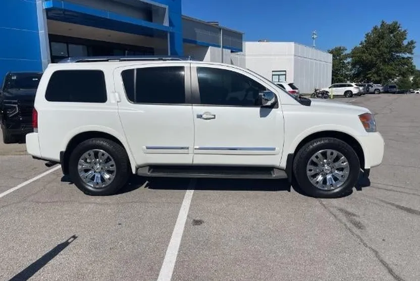 2015 Nissan Armada Platinum photo 1