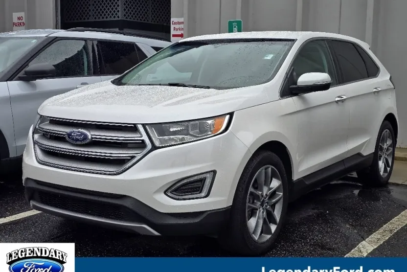2015 Ford Edge Titanium photo 1