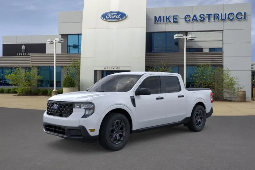 2025 Ford Maverick XLT photo 1