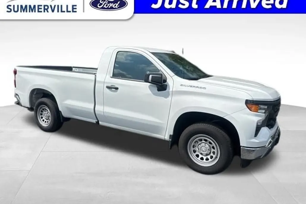 2024 Chevrolet Silverado 1500 photo 1