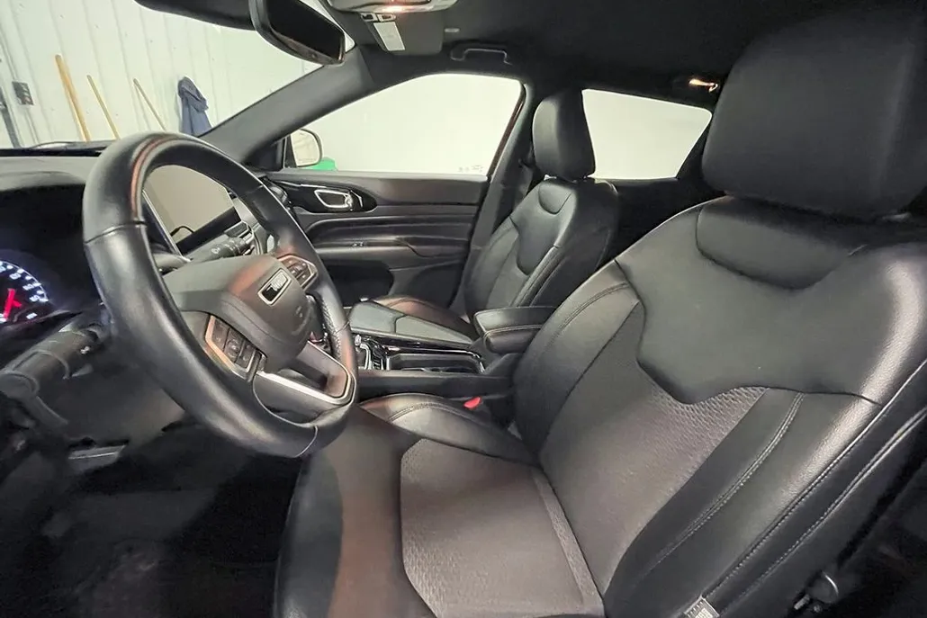 2022 Jeep Compass Altitude photo 1
