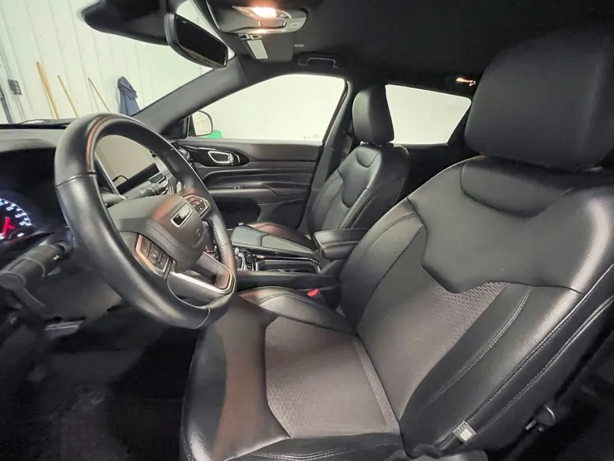 2022 Jeep Compass Altitude photo 1
