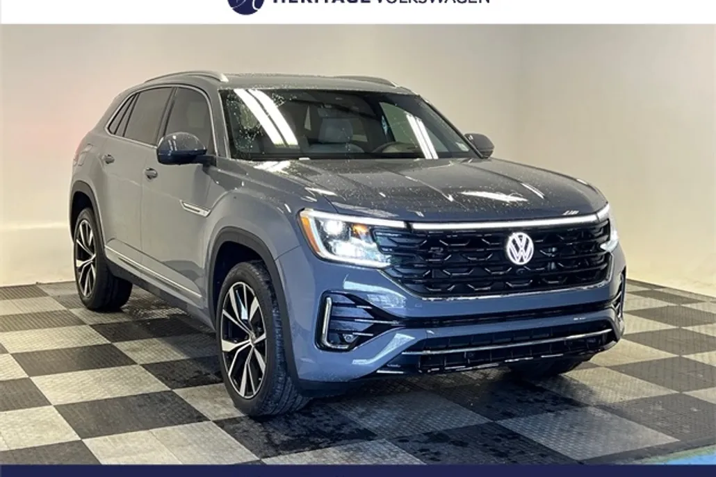 2025 Volkswagen Atlas Cross Sport SEL Premium R-Line photo 1