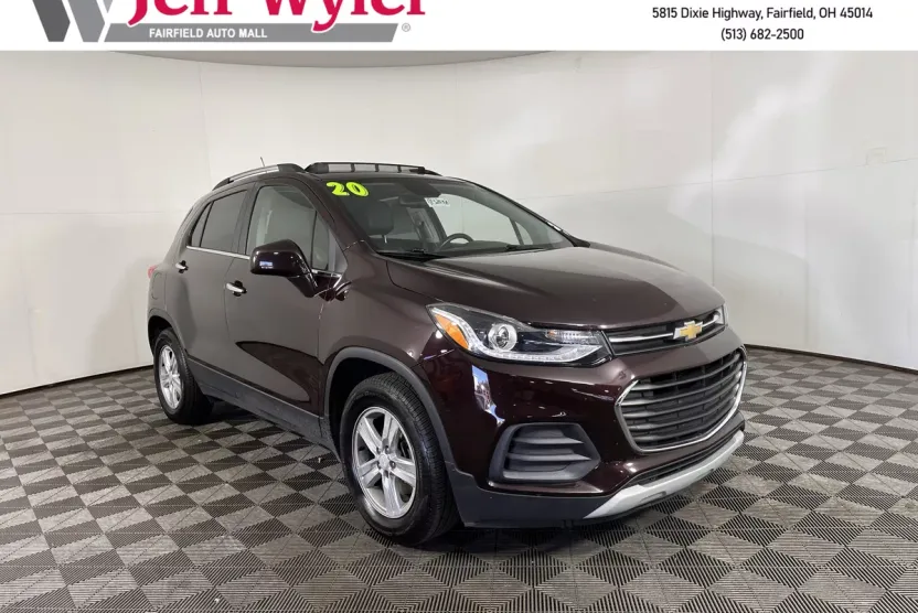 2020 Chevrolet Trax LT photo 1