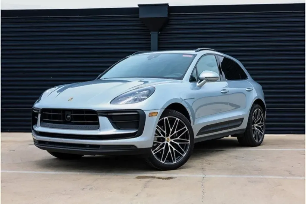 2025 Porsche Macan Base photo 1