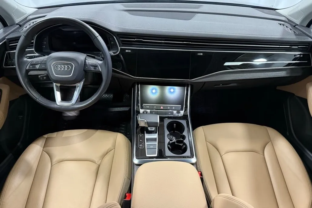 2024 Audi Q7 45 Premium Plus photo 1