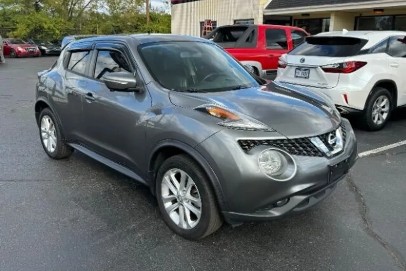 2015 Nissan Juke SL photo 1