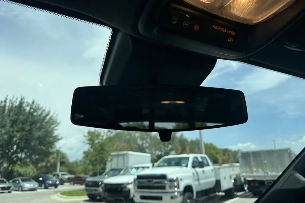 2023 Chevrolet Colorado LT photo 1