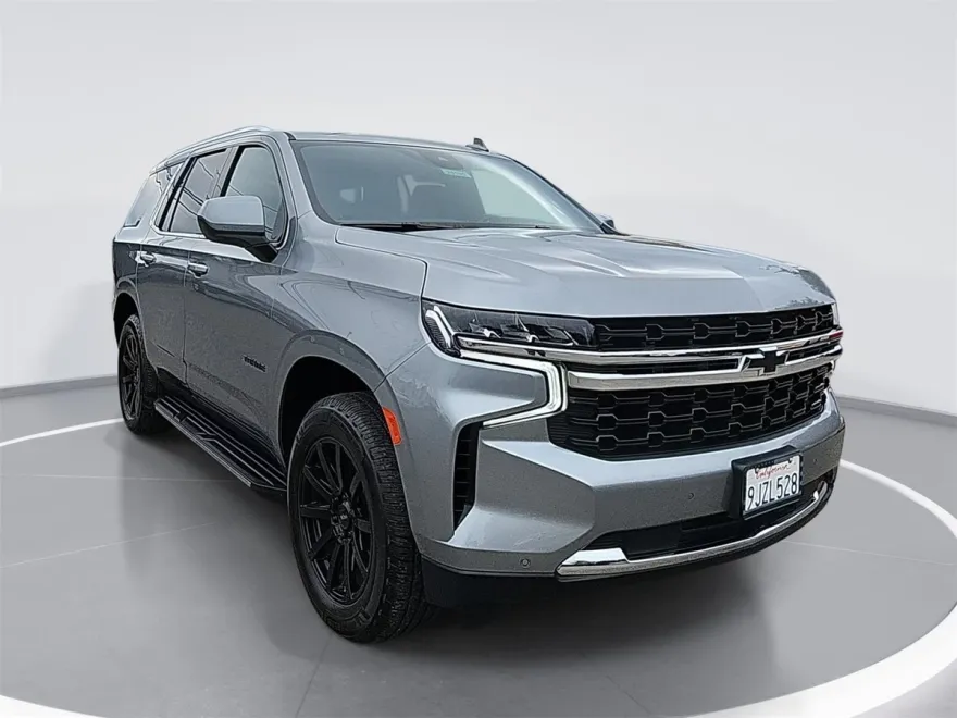 2023 Chevrolet Tahoe LS photo 1