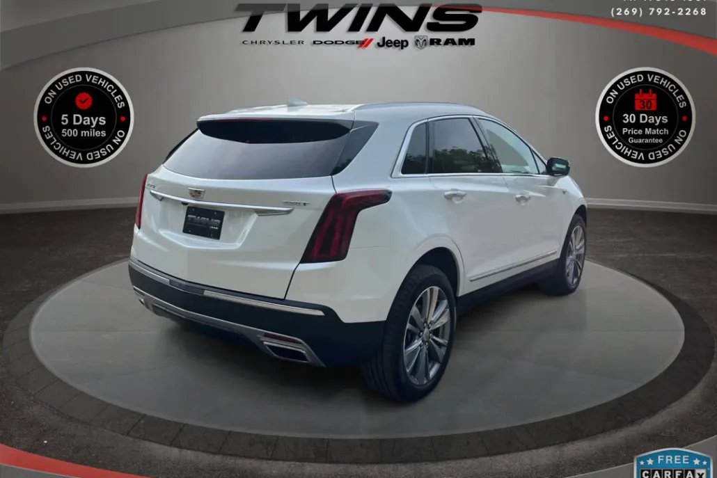 2024 Cadillac XT5 Premium Luxury photo 1