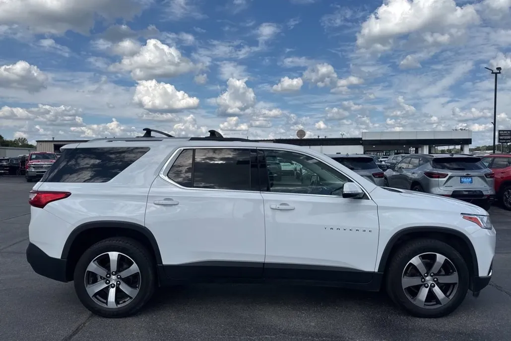 2018 Chevrolet Traverse Leather photo 1