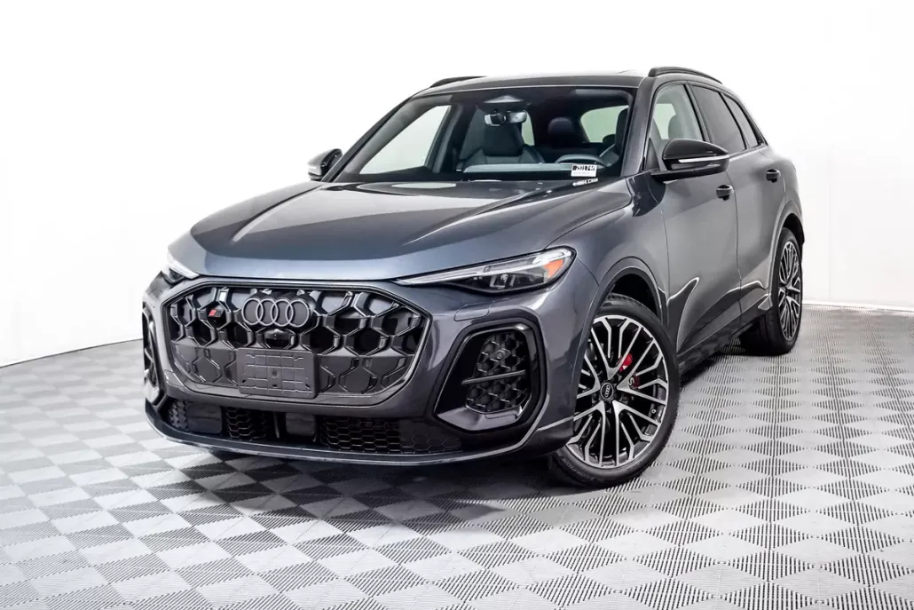 2025 Audi SQ5 Premium Plus photo 1