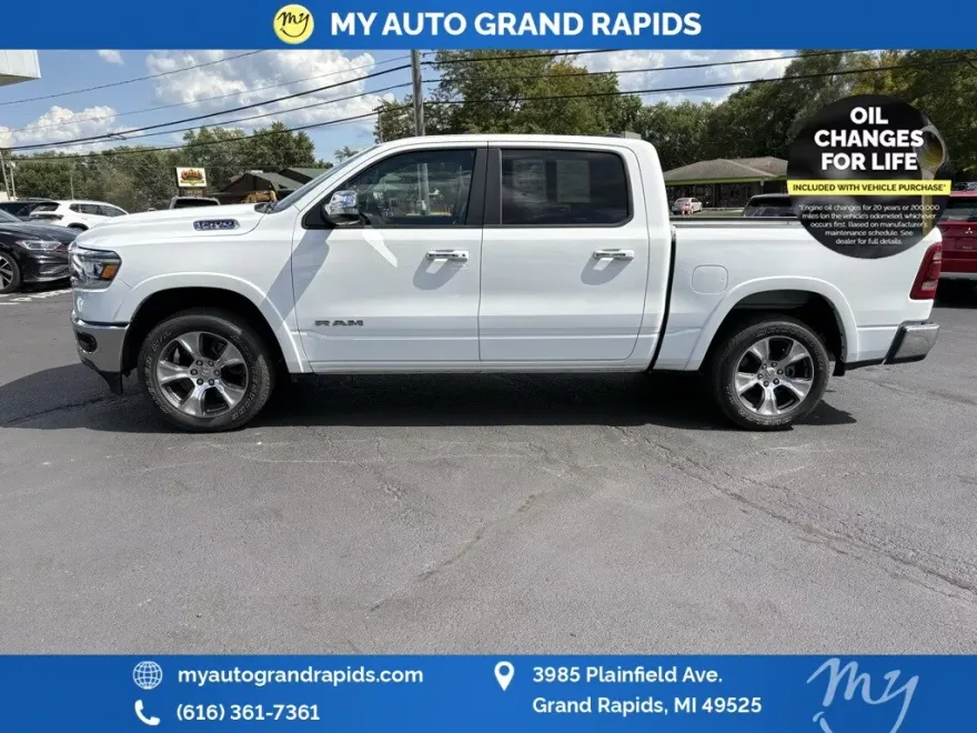 2022 Ram 1500 Laramie photo 1