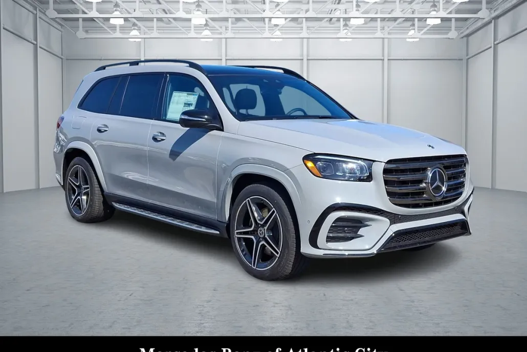 2025 Mercedes Benz GLS 450 4MATIC photo 1