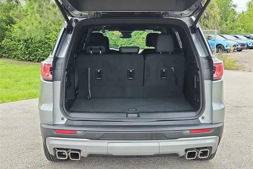 2025 Gmc Acadia Elevation photo 1