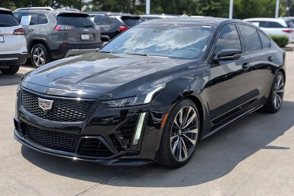 2023 Cadillac CT5 V Blackwing photo 1