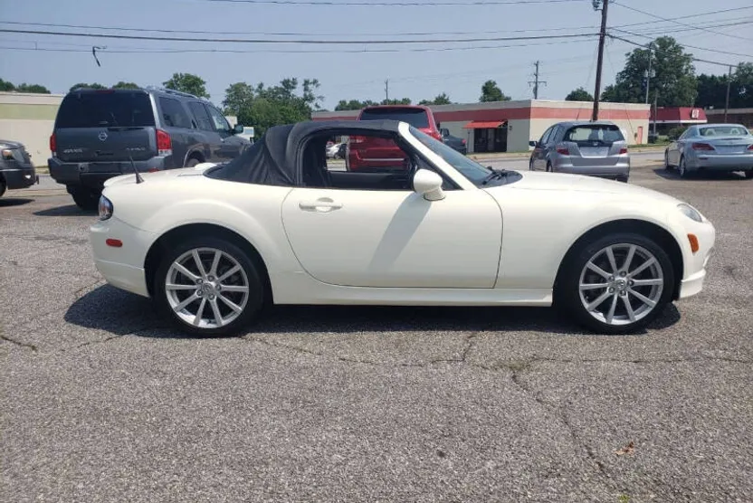 2006 Mazda MX-5 Miata Miata Sport photo 1
