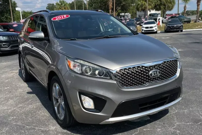 2018 Kia Sorento SX photo 1