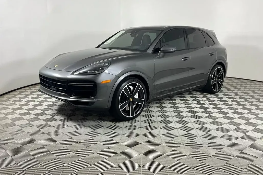 2020 Porsche Cayenne Turbo photo 1