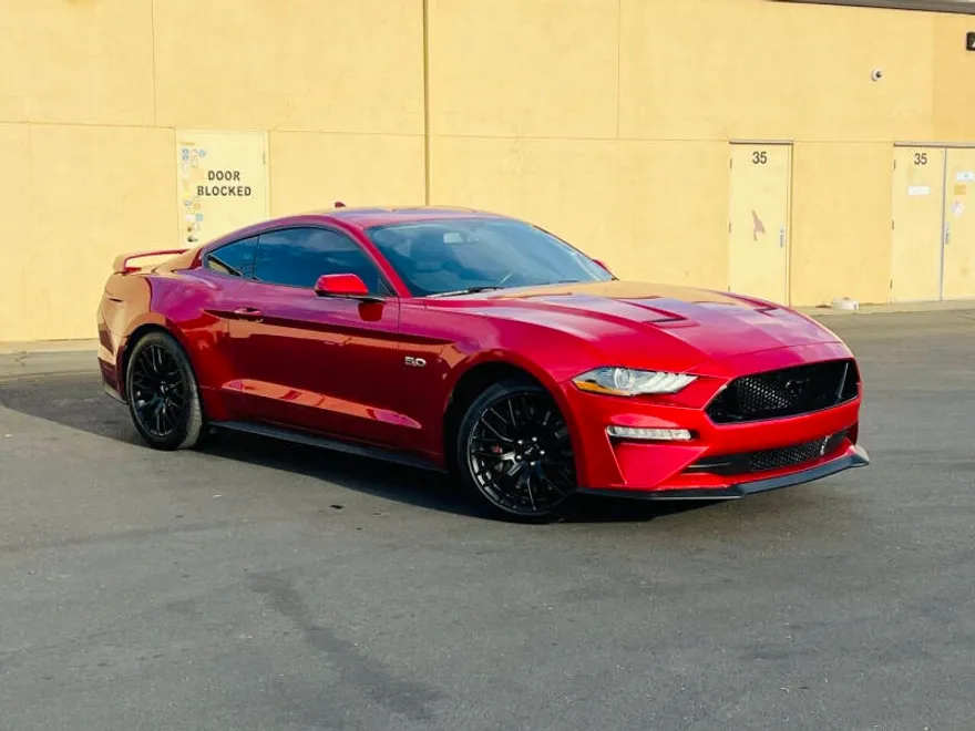 2020 Ford Mustang GT photo 1