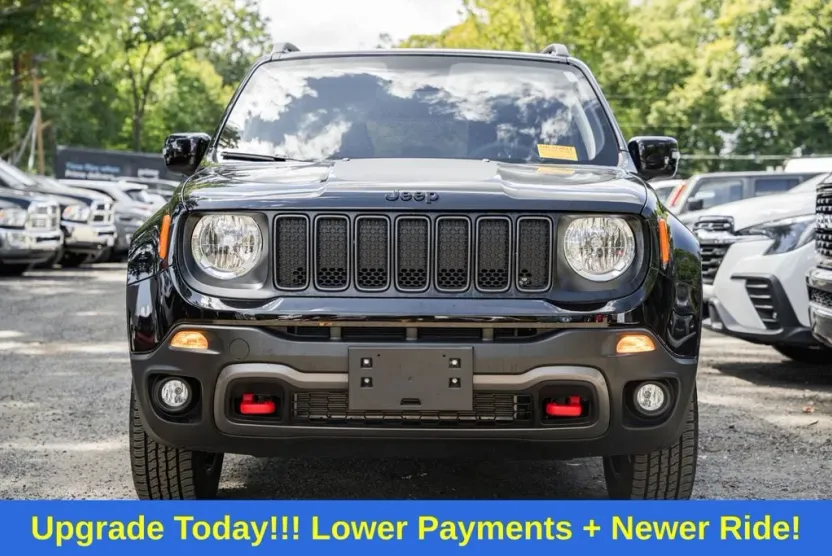 2023 Jeep Renegade Trailhawk photo 1