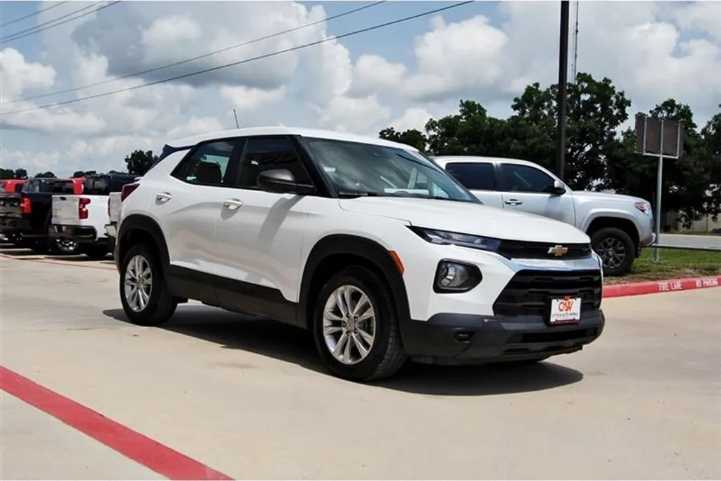 2022 Chevrolet Trailblazer LS photo 1