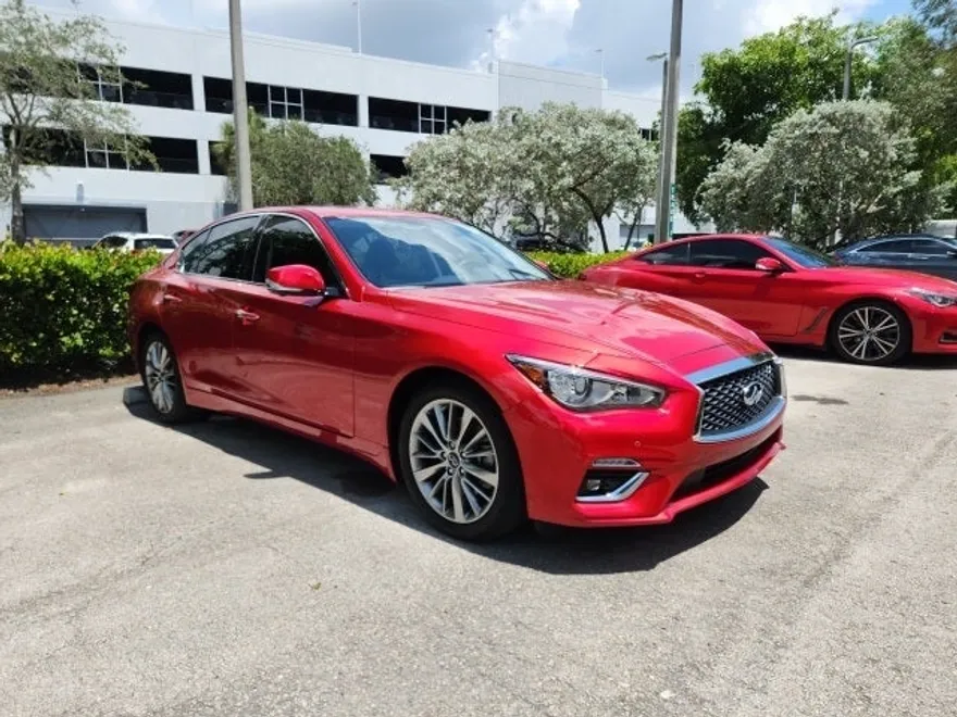 2024 Infiniti Q50 LUXE photo 1