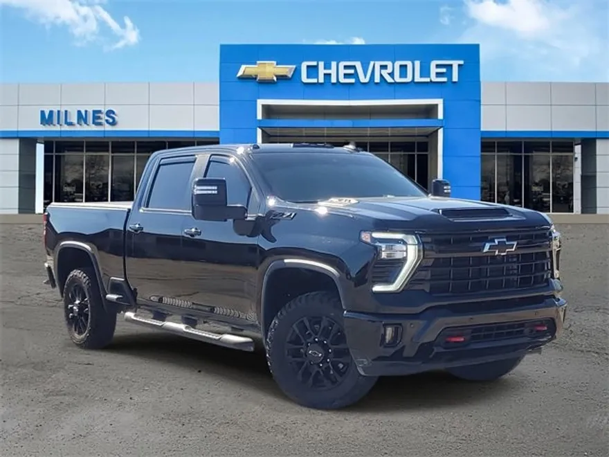 2025 Chevrolet Silverado 2500HD LT photo 1