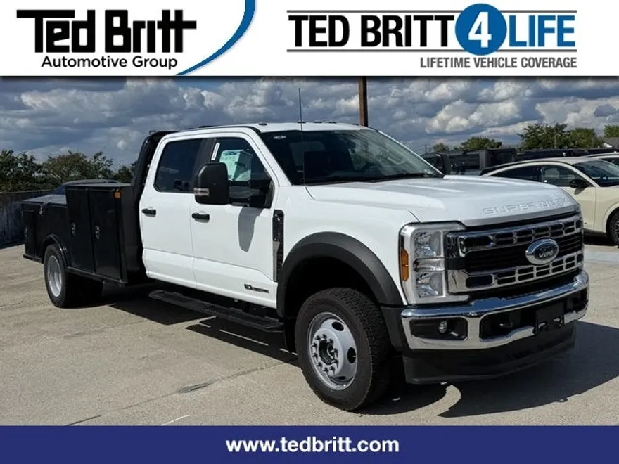 2025 Ford F-450 photo 1