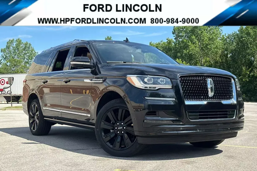 2024 Lincoln Navigator L Reserve photo 1