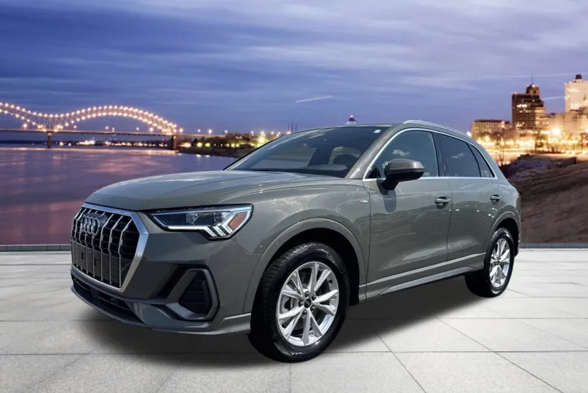 2025 Audi Q3 45 TFSI S line Premium photo 1