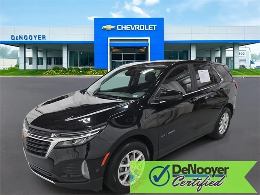 2022 Chevrolet Equinox LT photo 1
